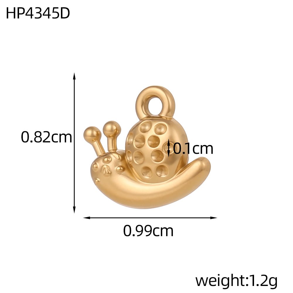 Vandfaste Snegle Vedhæng – 14K Forgyldt Stål (8x10mm) 1 Stk - Uniq Perler - 124254