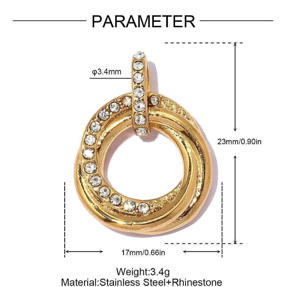 Vandfaste Twist Ring Vedhæng Med Rhinsten – 18K Forgyldt Stål (23x17mm) - Uniq Perler - 118987
