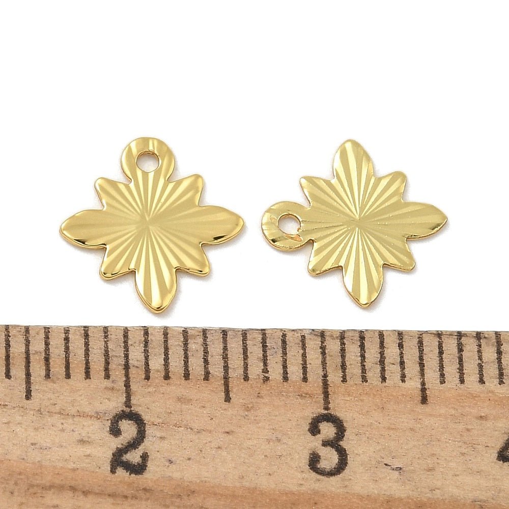 Anhänger Mit Muster, 18K Vergoldet langlebiger Messing, (10x9,5mm) 8 Stück - Uniq Perler - 117080