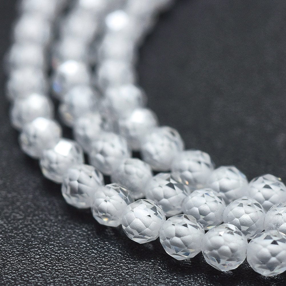 Zirkonia Perler – Klar, Facetteret (2mm) - Uniq Perler - 111660