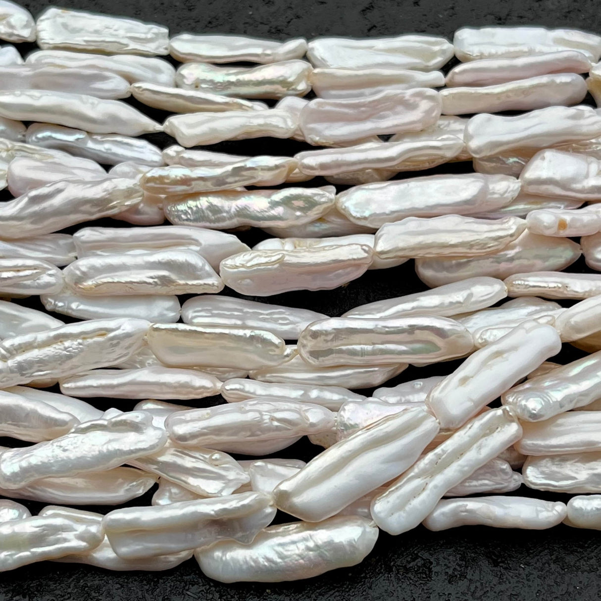 Ferskvandsperle, Biwa Barok, 9x18mm, Grade AA, 1 Stk - Uniq Perler - 0000012188