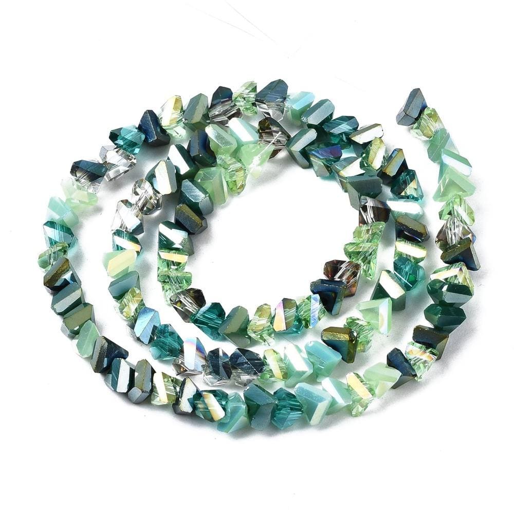 Glasperler, Grøn, Triangel, Elektroplated, (3,5x6x4,5mm) - Uniq Perler - 0000007015