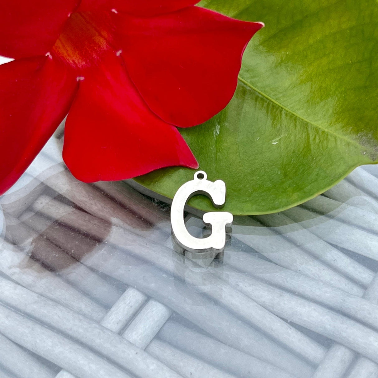 Smukke Stål Bogstaver Til Evt. Halskæde Vedhæng M.M. - Uniq Perler - 0000011960