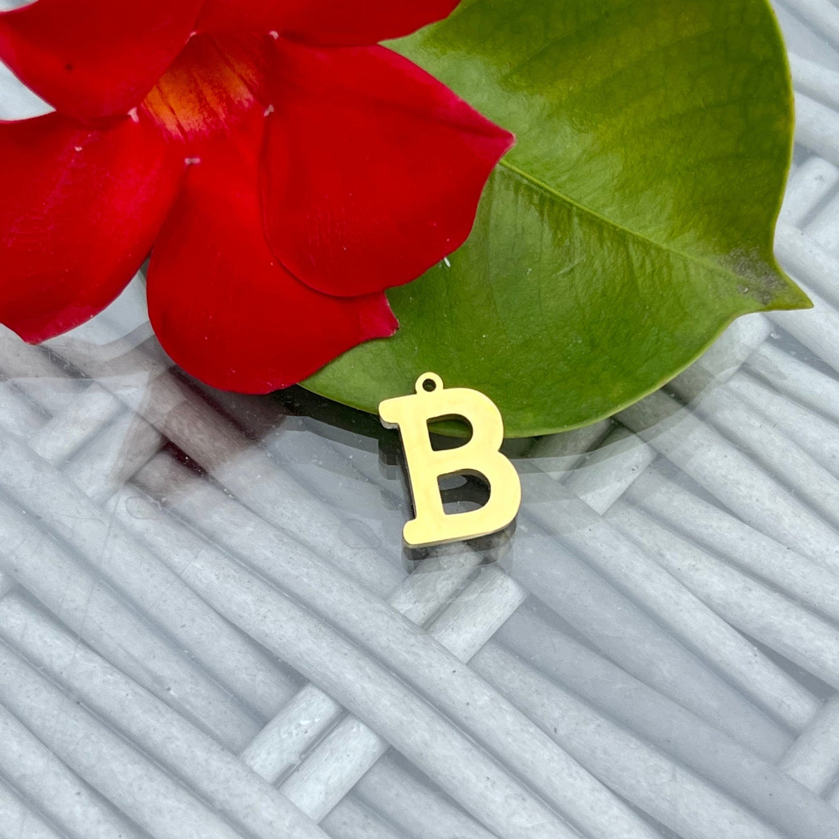 Smukke Stål Bogstaver Til Evt. Halskæde Vedhæng M.M. - Uniq Perler - 11951