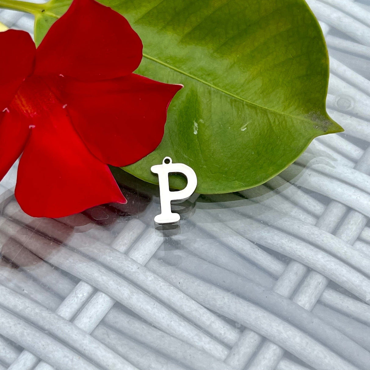 Smukke Stål Bogstaver Til Evt. Halskæde Vedhæng M.M. - Uniq Perler - 11976