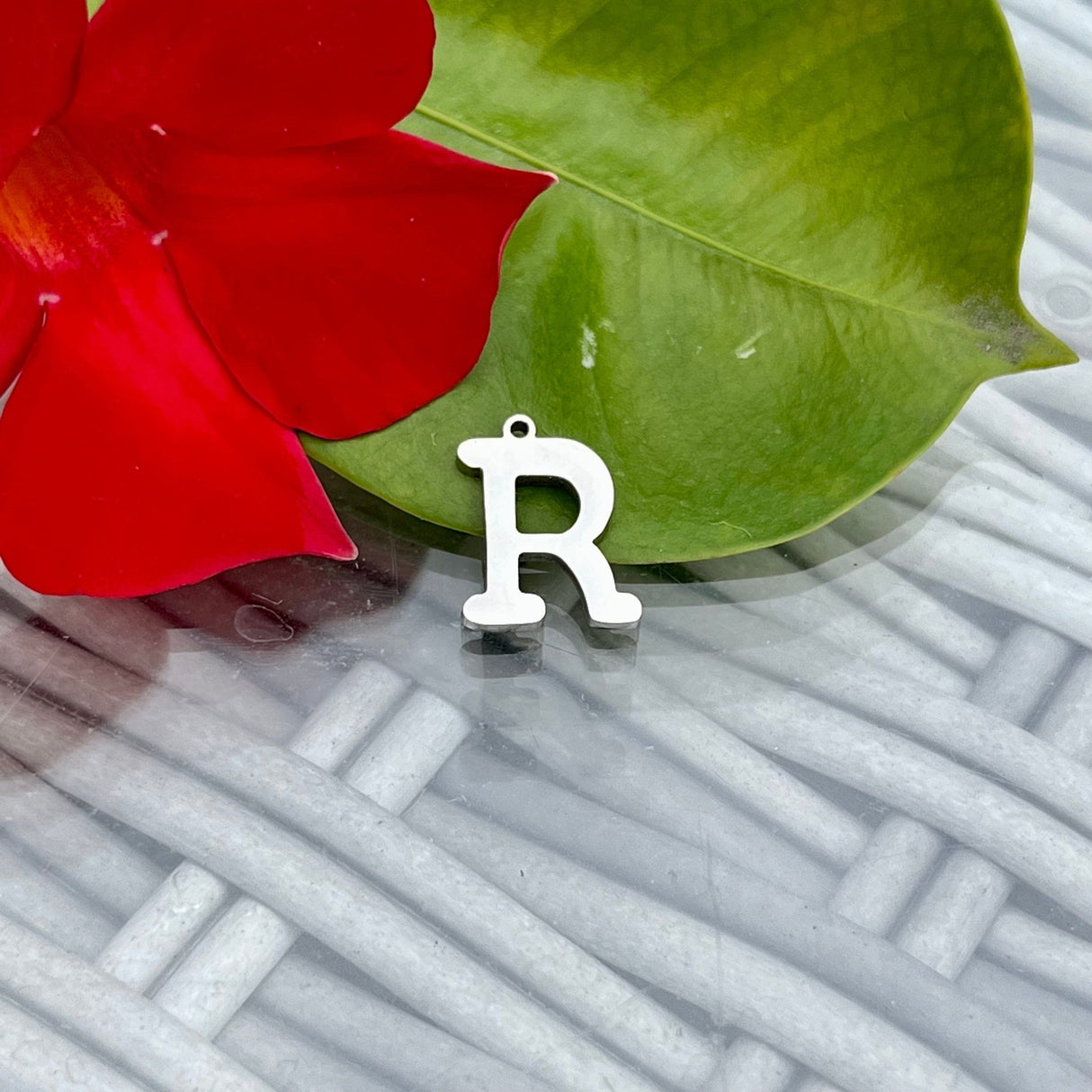 Smukke Stål Bogstaver Til Evt. Halskæde Vedhæng M.M. - Uniq Perler - 11978