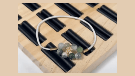 Lær at lave hårelastik med perler - Uniq Perler