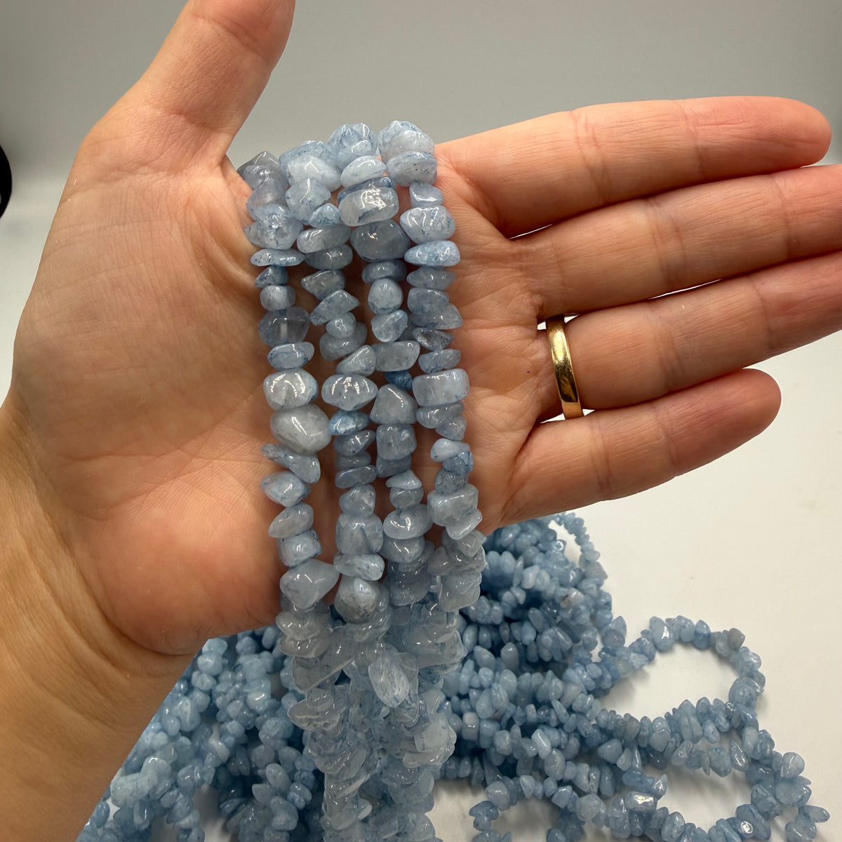 Aquamarine – Blue Nuggets (4–12mm) 