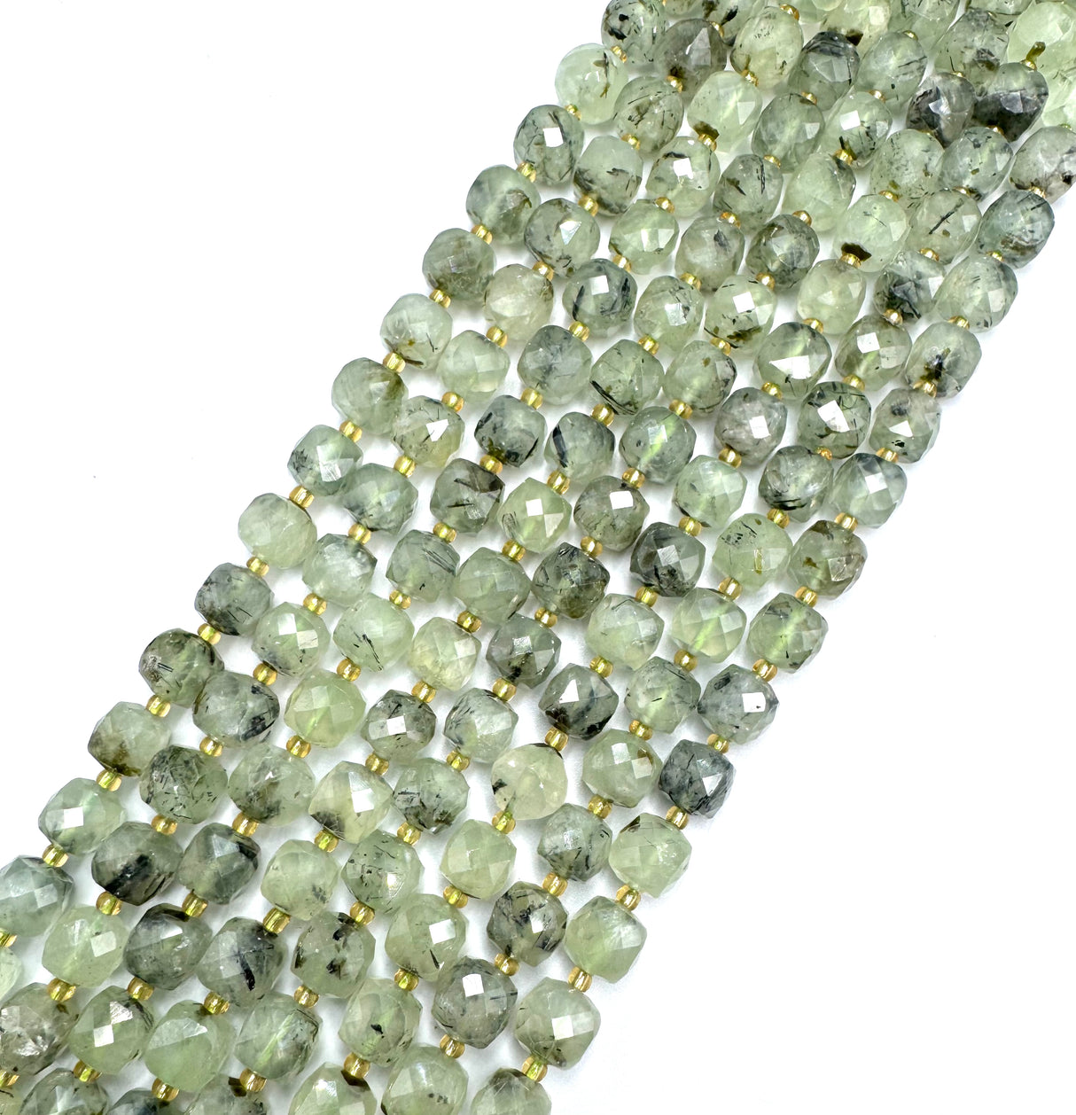 Prehnit Perlen – Würfel (8mm) 
