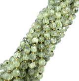 Prehnit Perlen – Würfel (8mm) 