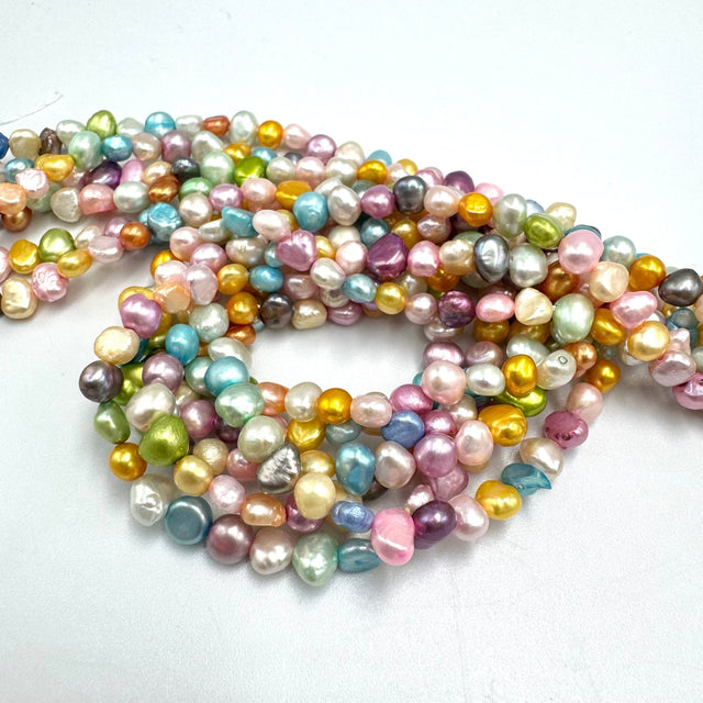 Auktion S......Ferskvandsperler – Multi Farvet, Nugget (5 - 6m) - Uniq Perler - 545678