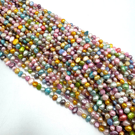 Auktion S......Ferskvandsperler – Multi Farvet, Nugget (5 - 6m) - Uniq Perler - 545678