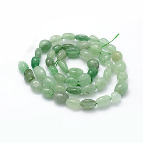 Aventurin – Grüne, ovale Nuggets (5–12 mm) - Uniq Perler - 111279