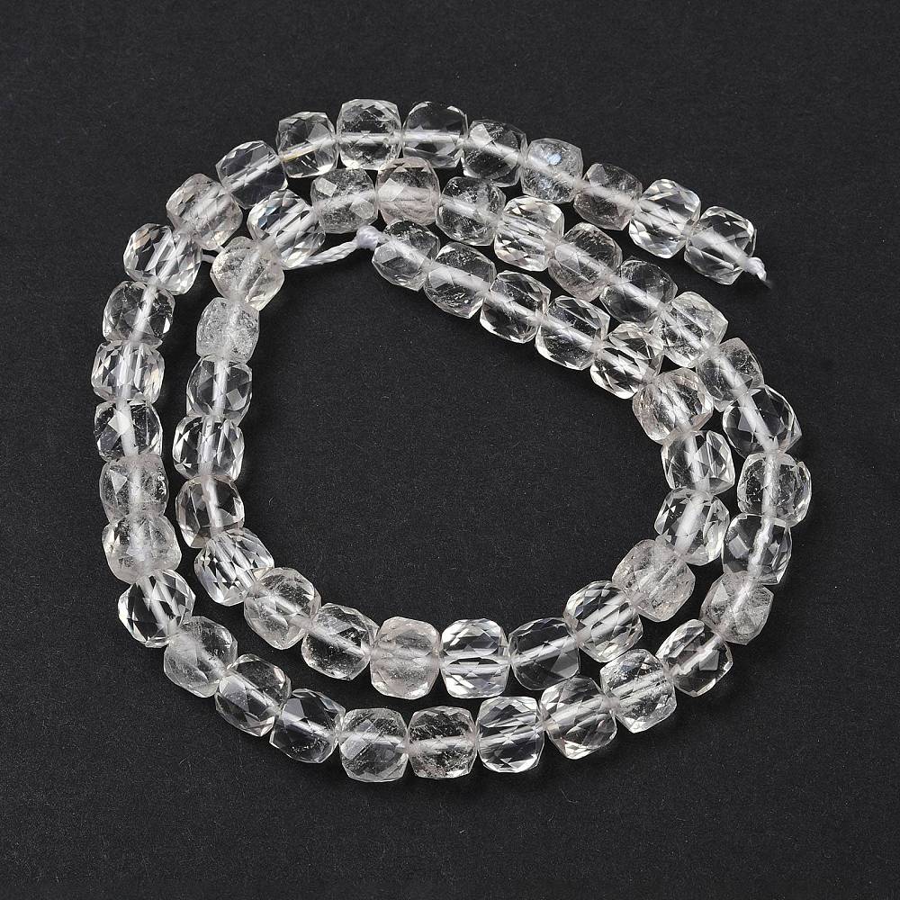 Bjergkrystal – Mange Facetteret Kube Form (6 - 7x6 - 7mm) - Uniq Perler - 115244