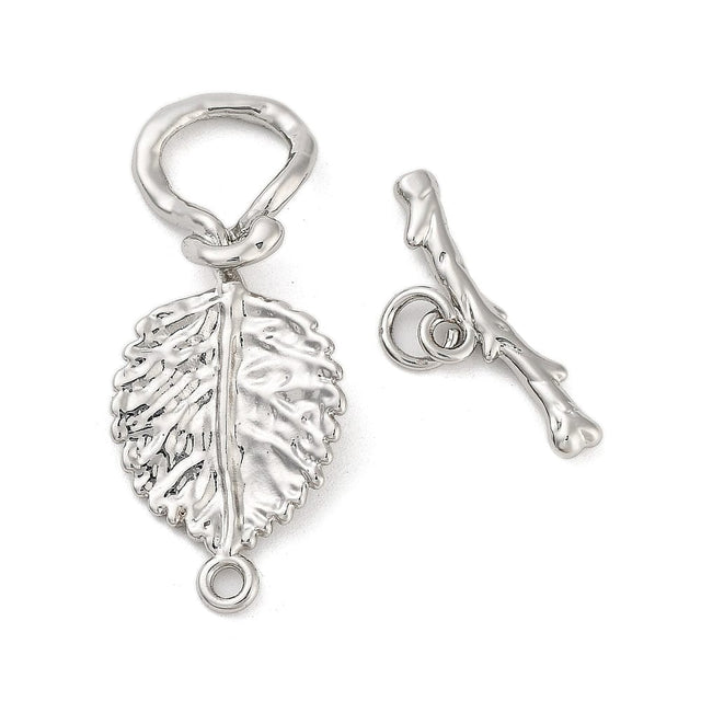 Blad Toggle Lås, Platin Belagt Messing, 33x15x7,5mm - Uniq Perler - 113247