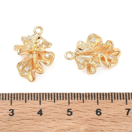Blad Vedhæng Med Zirkonia – 18K Forgyldt Messing (20x16x6mm) - Uniq Perler - 122615