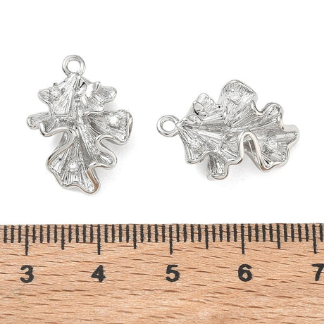 Blad Vedhæng Med Zirkonia – Platinbelagt Messing (20x16x6mm) - Uniq Perler - 122602