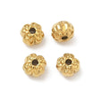 Blomst Perler i Forgyldt Stål – (6mm, 6 stk) - Uniq Perler - 
