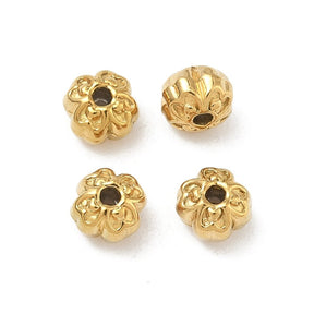 Flower Beads in Gold-plated Steel – (6mm, 6 pcs) - Uniq Perler - 