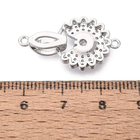 Blomster Foldelås Med Zirkonia – Platinbelagt Messing (27mm) - Uniq Perler - 121501