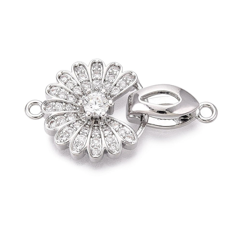 Blomster Foldelås Med Zirkonia – Platinbelagt Messing (27mm) - Uniq Perler - 121501