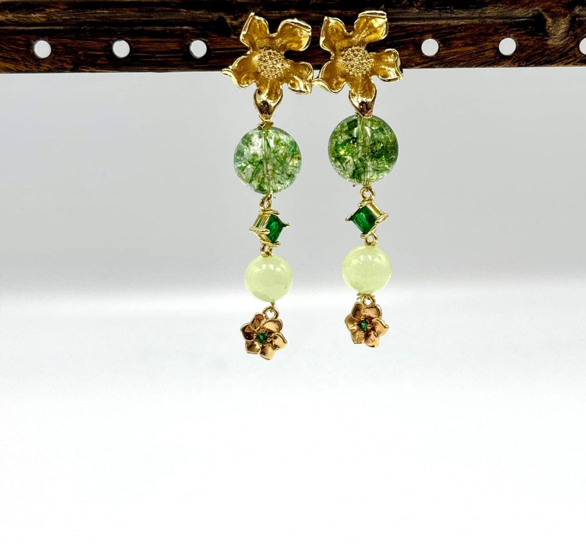 Blomster Ørestikkere, 18K Forgyldt, (17x16mm) - Uniq Perler - 114374