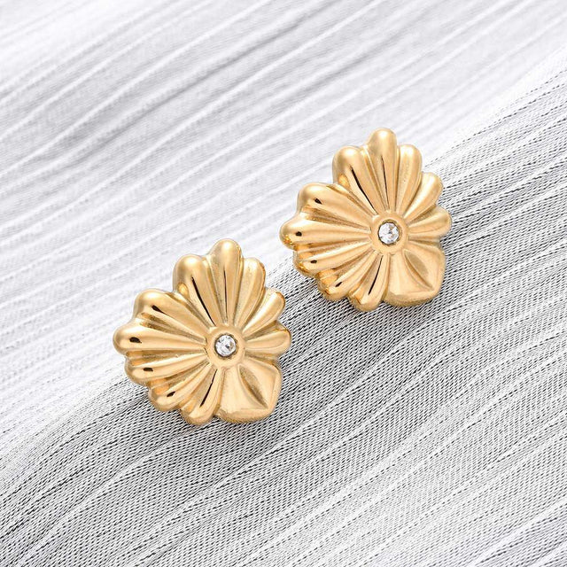 Blomster Ørestikkere – 18K Forgyldt Stål Med Zirkonia Sten (15,5x15,5mm) - Uniq Perler - 117504