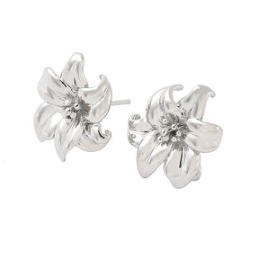 Blumen Ohrstecker – Platinfarben (16x13mm) - Uniq Perler - 114946