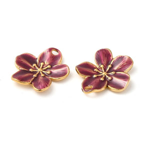Blomster Vedhæng Med Emalje – 18K Forgyldt Stål, Brun (24,5x22,5x2,5mm) - Uniq Perler - 122879