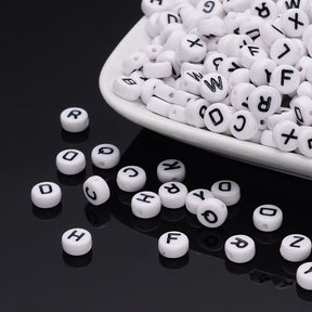 Buchstabenperlen - Schwarz/Weiß (7x4mm) 100g - Uniq Perler - 115321