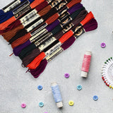 Broderigarn – Farve Mix, Polyester (0,5mm) 12 Dukker, 8m. - Uniq Perler - 126198