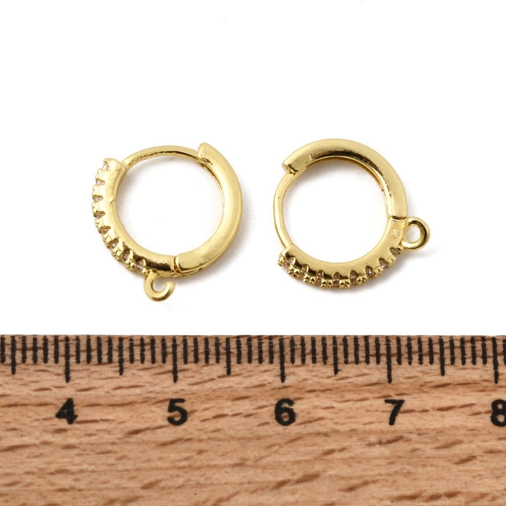 Huggie Creoler Med Kubisk Zirkonia – 18K Langvarig Forgylt Messing (15x14,5mm)