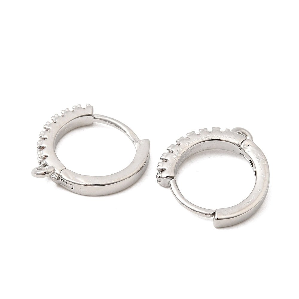 Huggie Creoler Med Kubisk Zirkonia – Långvarig platinabelagd mässing (15x14,5mm)
