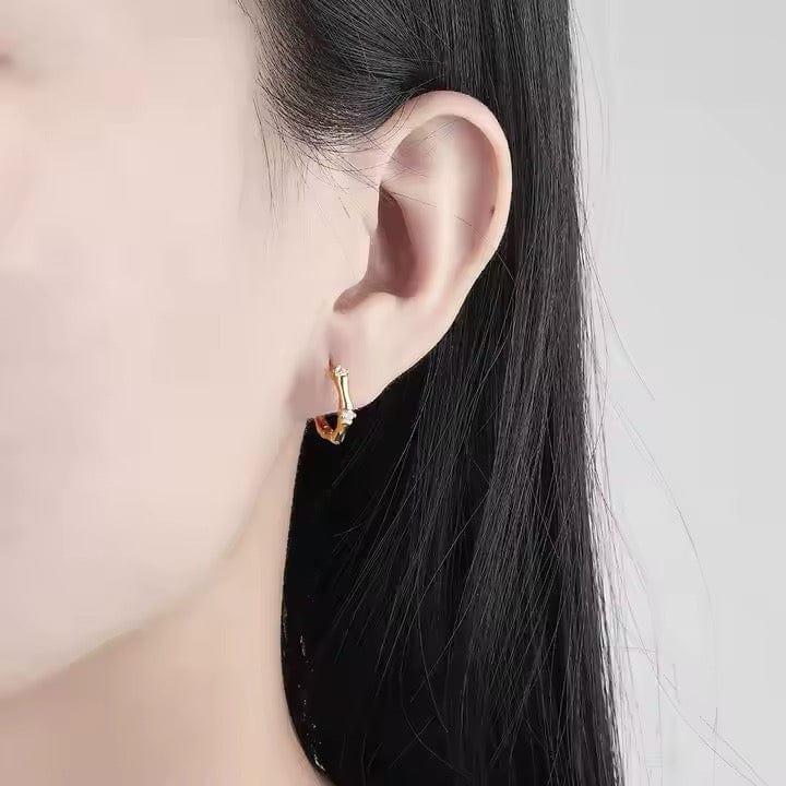 Creoler Med Mønster Og Klare Zirkonia Sten, 18K Forgyldt - Uniq Perler - 890345