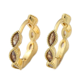 Creolen mit Zirkonia – langlebiges 18K Vergoldet, klare Zirkonia-Steine (15,5x13,5mm) - Uniq Perler - 115210