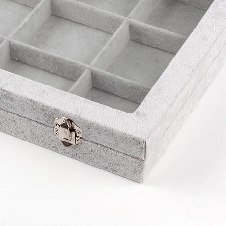 Display Med Rum Inddeling Og Glas Låg – Gråt Stof (24x35x4,5cm) - Uniq Perler - 0001489002