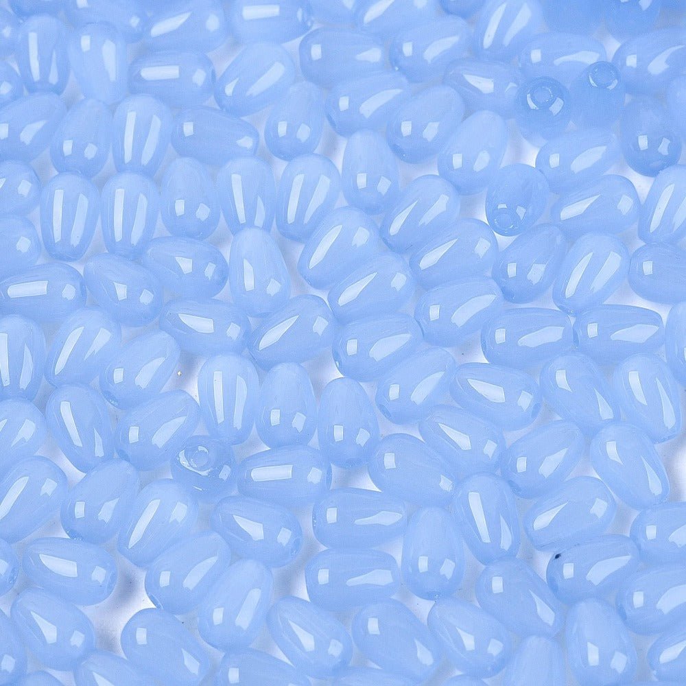 Dråbeformede Glasperler – Kornblomstblå (6x4x4mm) 100 g - Uniq Perler - 125886