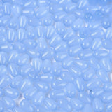 Dråbeformede Glasperler – Kornblomstblå (6x4x4mm) 100 g - Uniq Perler - 125886