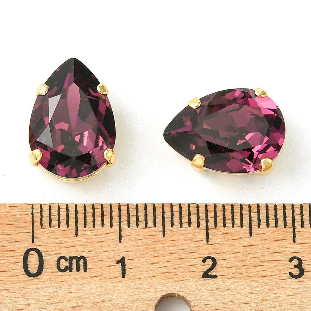 Dråbeformet Preciosa Krystal Mellemled – Ametyst, 18K Forgyldt Messing (14x10mm) - Uniq Perler - 123206