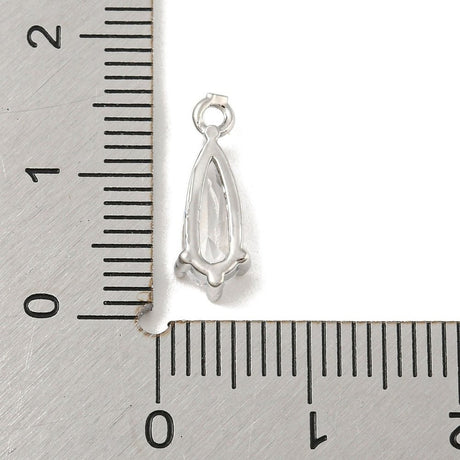 Droppformad Hänge – Långvarig platinerad mässing med kubiska Zirkonia (14x5.5x3mm)