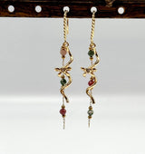 Enkel Ørekroge Med Snoninger, 14K Forgyldt,( 17x9mm) - Uniq Perler - 17373