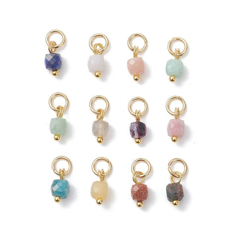 Facettierte Anhänger – Mix Edelsteine mit Vergoldet Stahlanhänger (10 Stk) - Uniq Perler - 