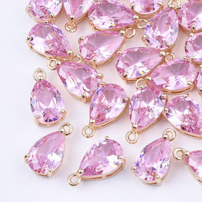 Facetterat Glas Hänge – Dropp Rosa (15mm) 2 st. - Uniq Perler - 