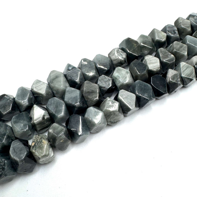 Falke Øje Sten – Facetteret, Kantet Nuggets (6x11mm) - Uniq Perler - 443322