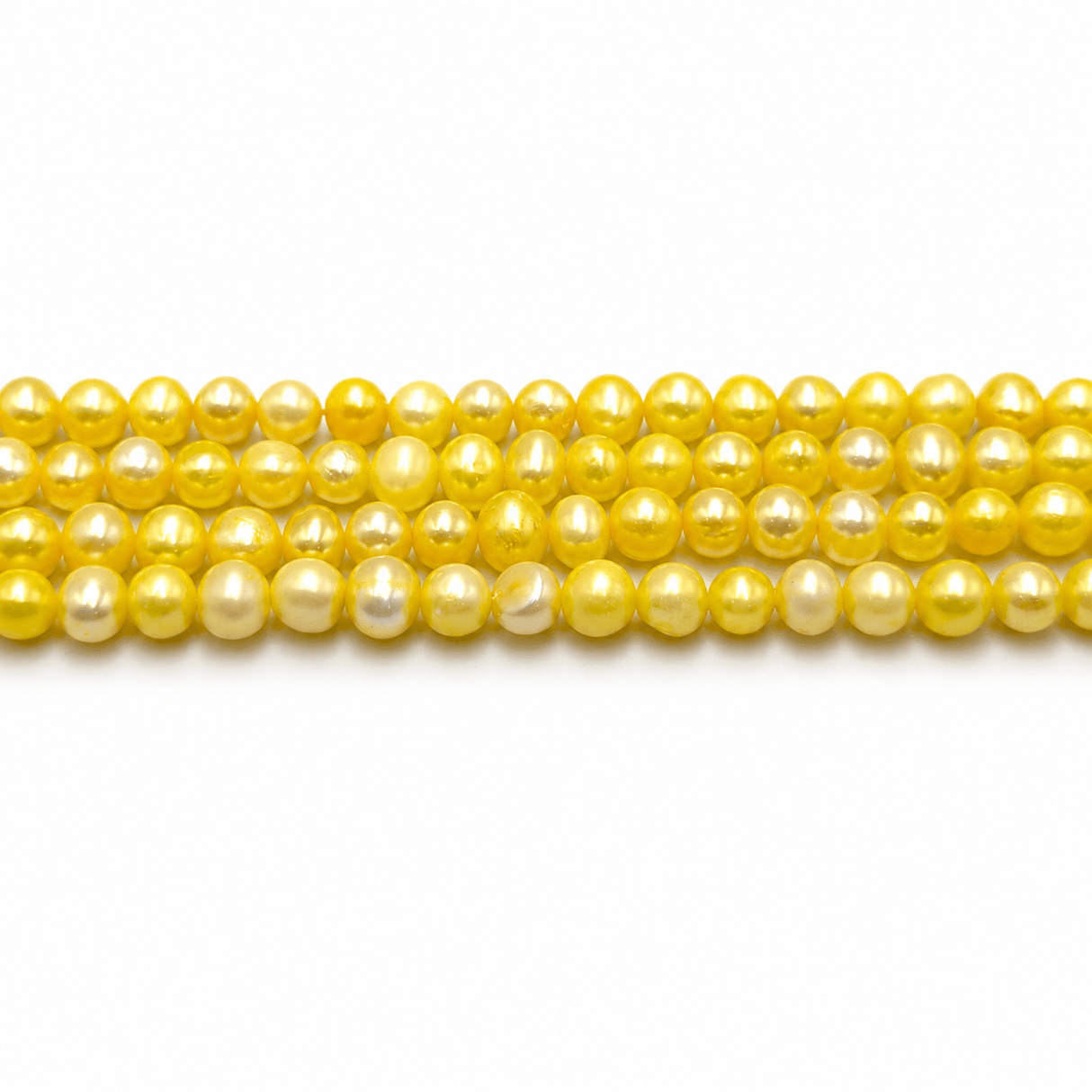 Farvede Ferskvandsperler - Lys Gul (5-6mm) - Uniq Perler - 634566