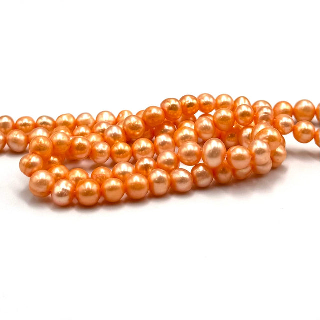 Farvet Ferskvandsperler - Orange (5 - 6mm) - Uniq Perler - 964679