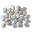 Ferskvandsperle – Hvid, Barok, Let Dråbeformet, Grade AA+ (12x9mm) 1 stk. - Uniq Perler - 125696