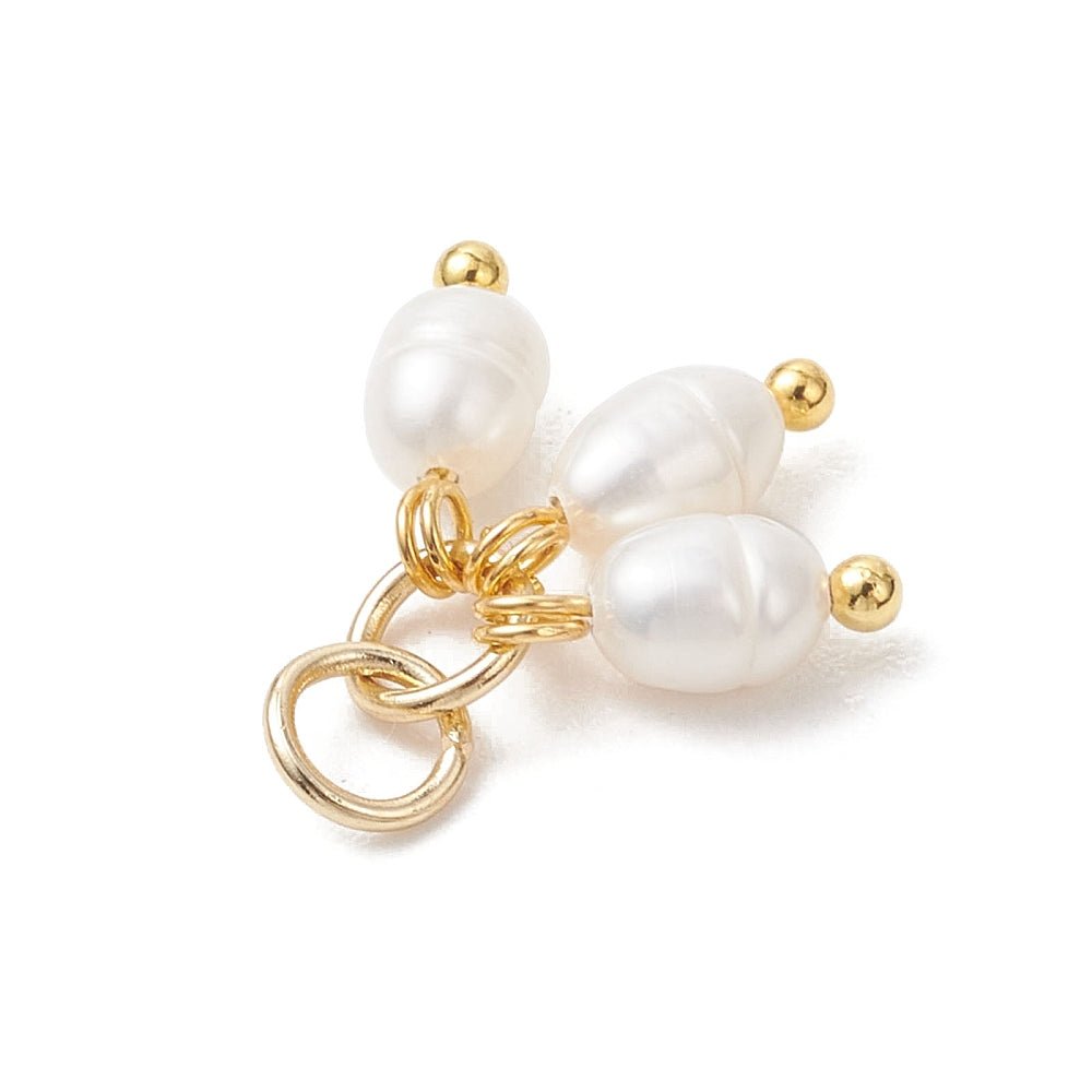 Ferskvandsperle Vedhæng Rice – Cremehvid (10–10.5mm, 2 stk) - Uniq Perler - 117746