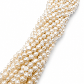 Ferskvandsperler – Hvid, Nugget, Grade A (6 - 8 x 6 - 6,5mm) - Uniq Perler - 122260