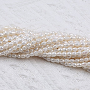 Ferskvandsperler – Hvid, Rice, Grade A (4 - 5 mm) - Uniq Perler - 122263